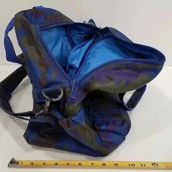 Lug Boxer Overnight Bag - BLUE Camo Multi - LIKE NEW - Picture 3 of 8